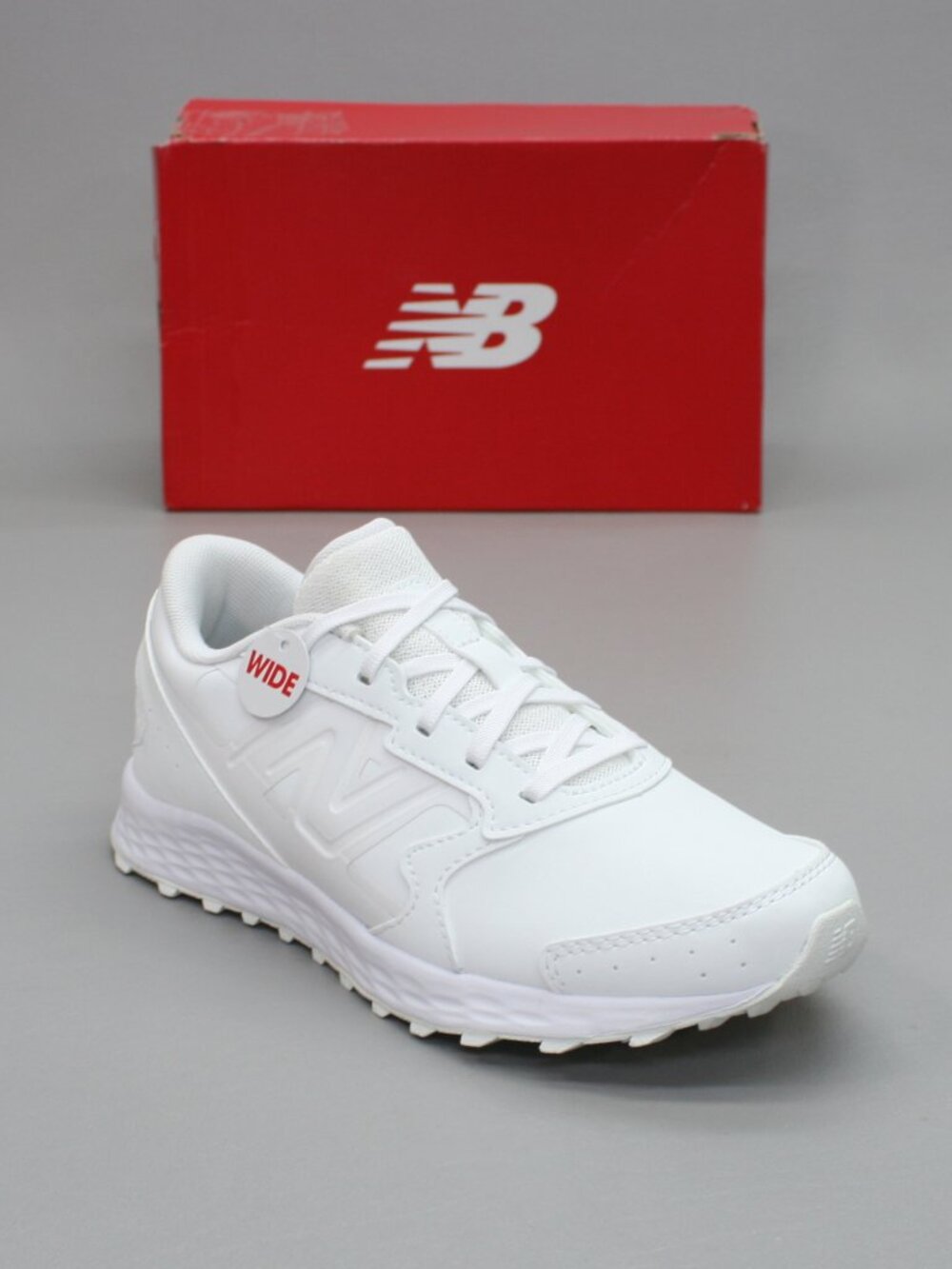 New Balance Boy's 3 Wide Fresh Foam 650v1 White Tennis Shoes Sneakers Big Kid's